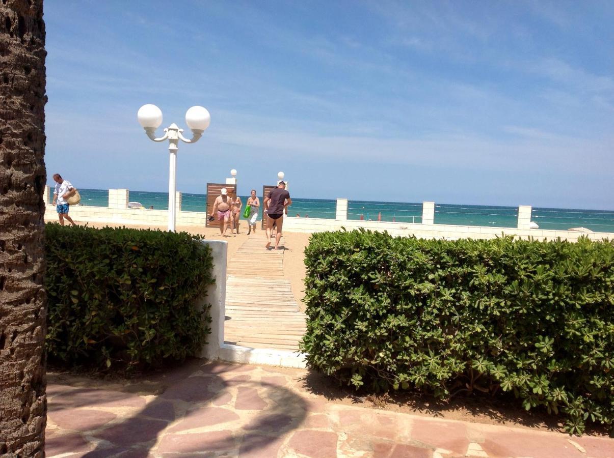 Urbanizacion Primera Linea De Playa 德尼亚 外观 照片